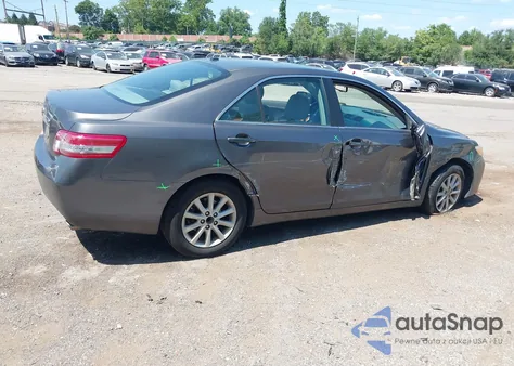 2011 Toyota Camry Xle z USA, uszkodzony, nr VIN 4T4BF3EK4BR197190